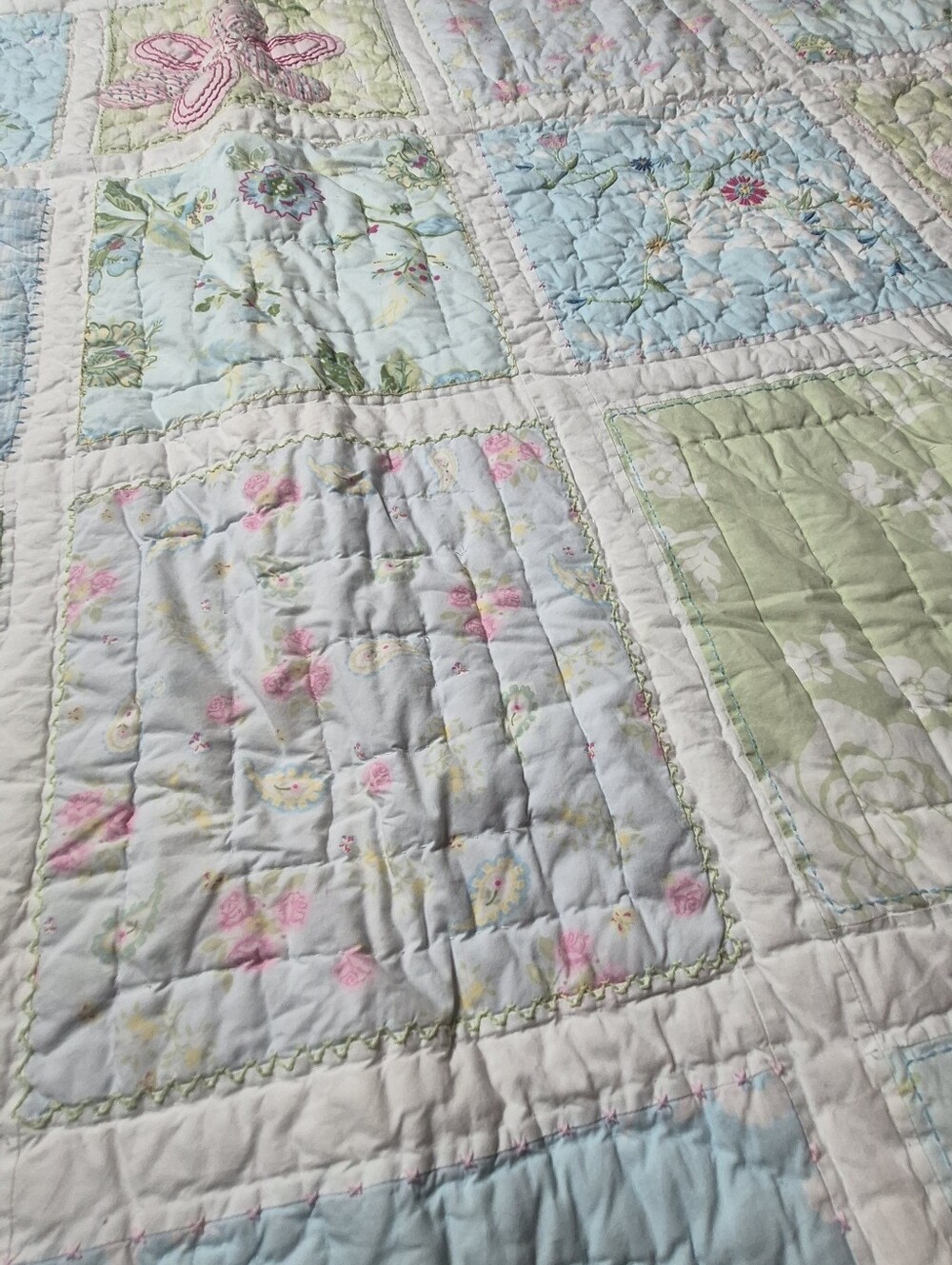 Pottery Barn Pastel Patchwork Floral Quilt in Blue, Pink, Green, Cream - Picture 6 of 10